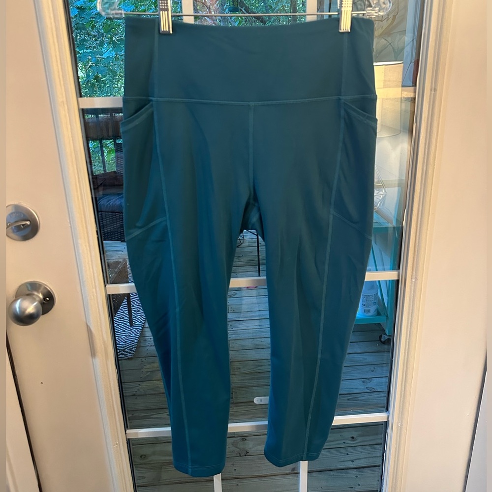 RBX compression capri yoga pants